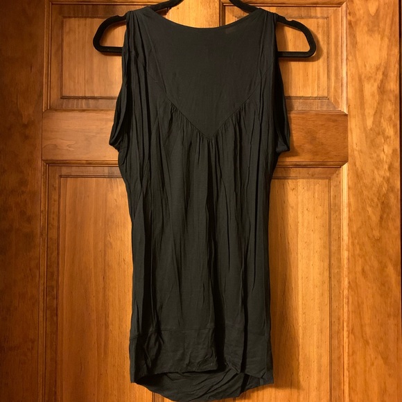 NWT Express Top - Picture 3 of 3